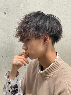 スパイラルマッシュヘアスタイル