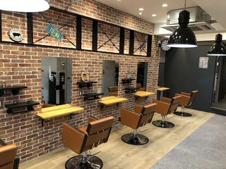 Agu hair towa 摂津富田駅前店【アグ ヘアー トワ】店内