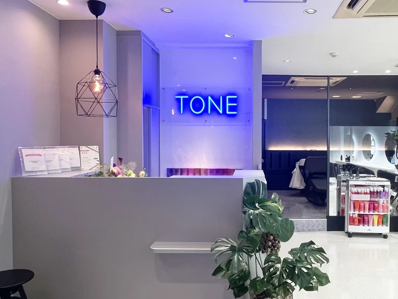 TONE【トーン】店内