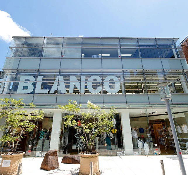 BLANCO 表参道店内